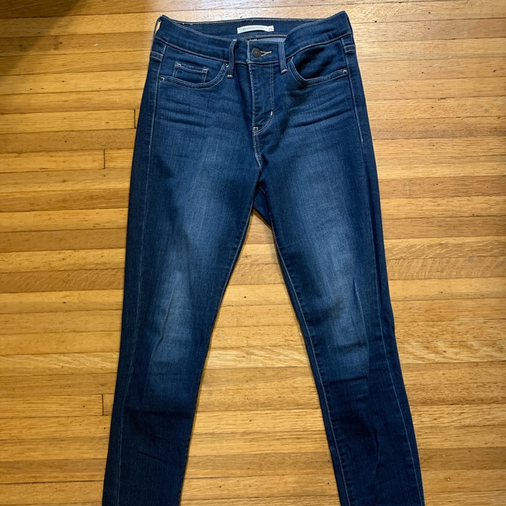Levi’s 311 shaping skinny jeans